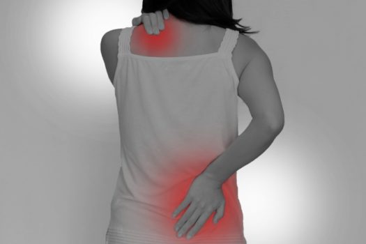 肩こり・腰痛・身体への悪影響