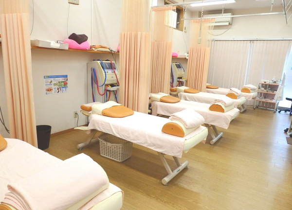 かなや鍼灸接骨院の内観画像(豊田市駅の接骨院コラムのおすすめ画像)