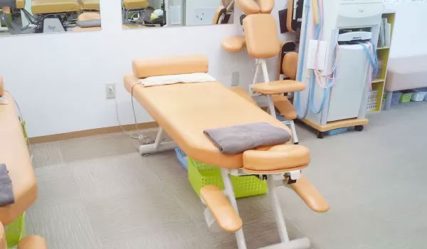 みなみ鍼灸整骨院　たかいし院の内観画像(大阪の整体コラムのおすすめ画像)