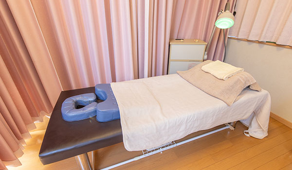 本郷鍼灸治療院の内観画像(栃木県の整体コラムのおすすめ画像)