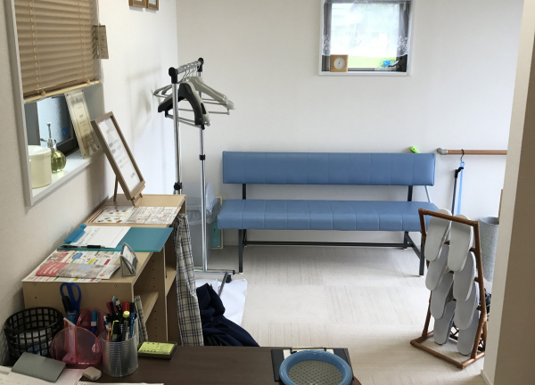 長生館療院の待合室画像(石川県の整体コラムのおすすめ画像)