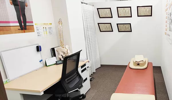 三条名倉堂鍼灸整骨院の内観画像(新潟県の整体コラムのおすすめ画像)