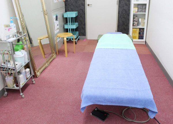 ムネトモ鍼灸院の内観画像(岡山市の整体コラムのおすすめ画像)