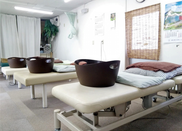 アクア整骨院の内観画像(岡山県の整体コラムのおすすめ画像)