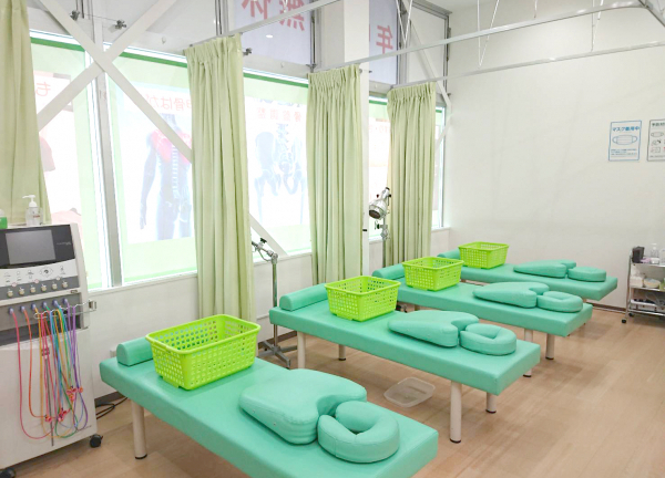 がんばる接骨鍼灸院の内観画像(沖縄県の美容鍼コラムのおすすめ画像)