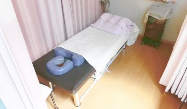本郷鍼灸治療院の内観画像(栃木県の鍼灸院コラムのおすすめ画像)